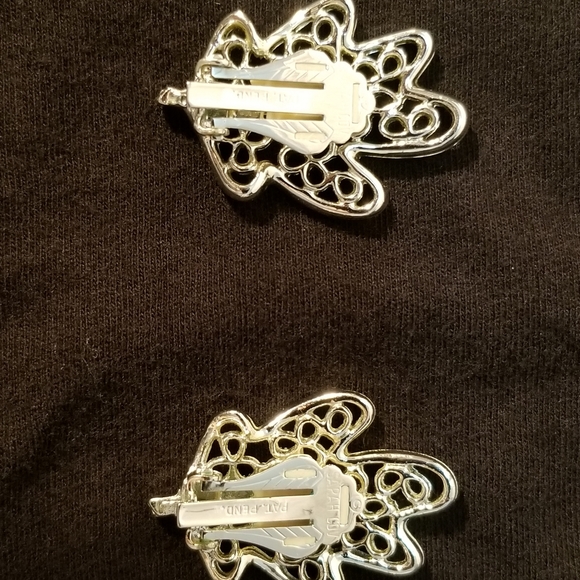 Sarah Coventry Earrings and Broach - Picture 5 of 8